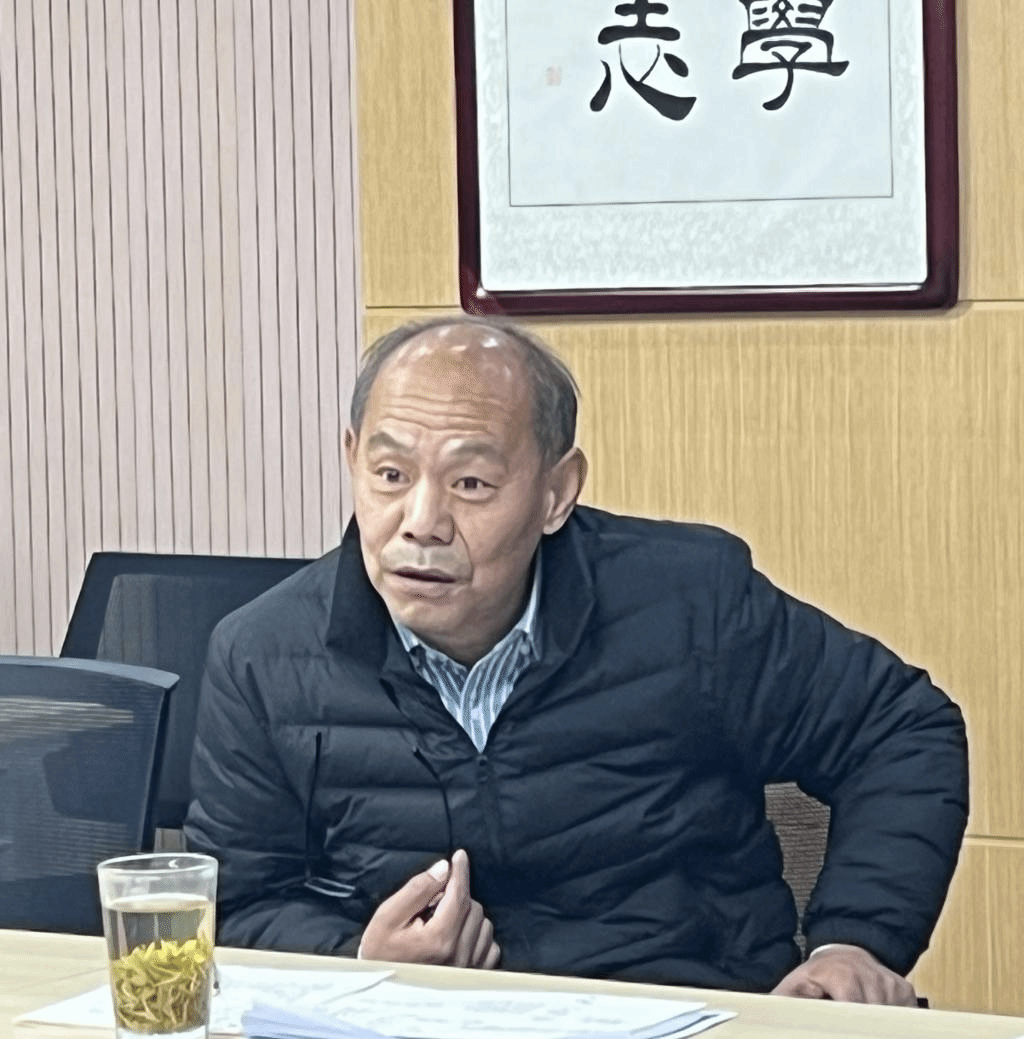 jk黑色丝袜美女被视频网站