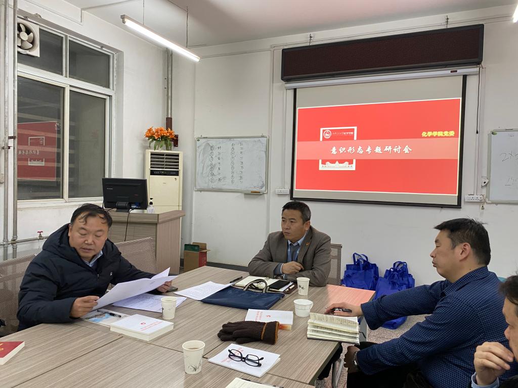 jk黑色丝袜美女被视频网站